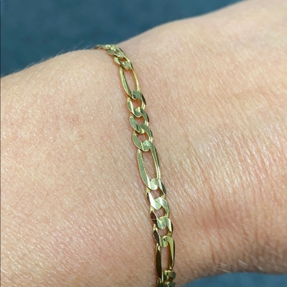 Solid 14K Gold 4mm Figaro  Bracelet 7.5” inches